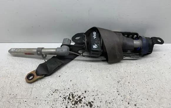Volvo S40, V40 Front seatbelt 