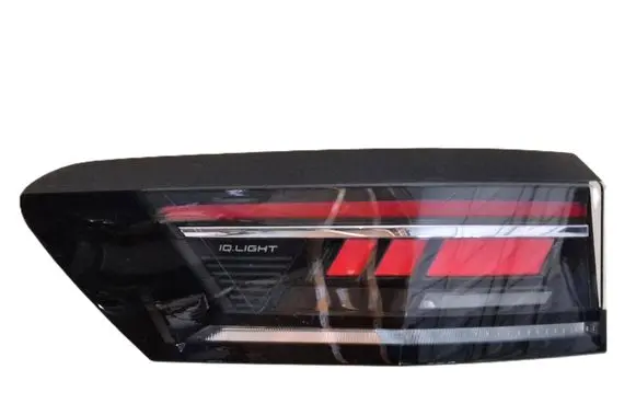 Volkswagen PASSAT B9 Rear/tail lights 3J0945207 70573F 245014273