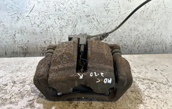 Mercedes-Benz C W203 Front brake caliper