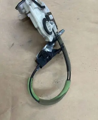 Mazda 6 Front door lock GJR9 7D18 A0454