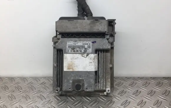 Volkswagen Scirocco Engine control unit/module 03L906022KD 03L906022G 0281015335