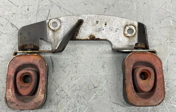 Opel Insignia A Muffler mount bracket/holder 