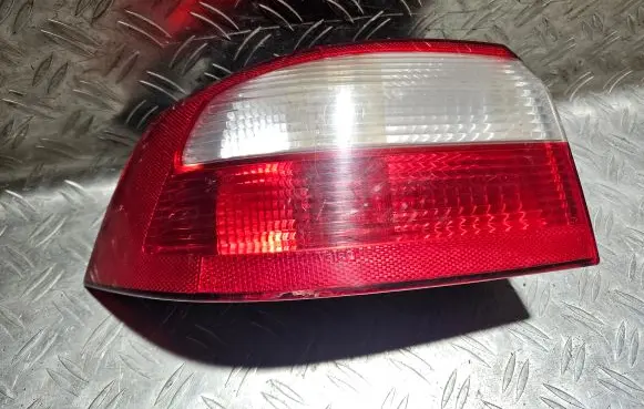 Renault Laguna II Rear/tail lights 8200002473