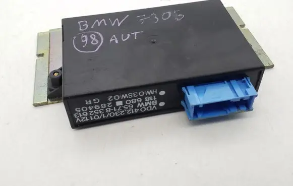 BMW 7 E38 Cruise control unit/module 8352613 65718352613