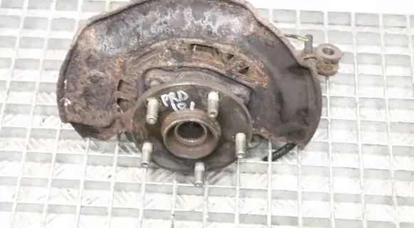 Toyota Auris 150 Front wheel hub