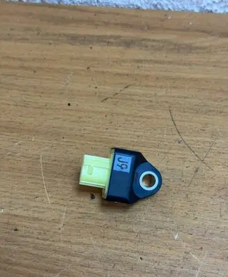 Lexus RX 450H Airbag deployment crash/impact sensor 8983147050
