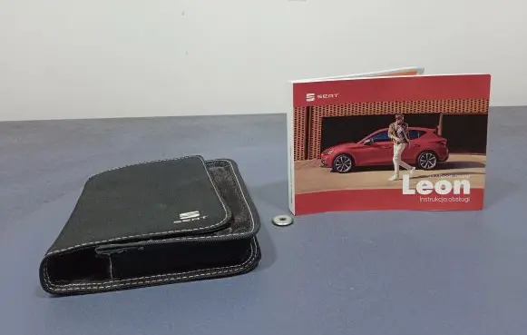 Nissan Atleon User manual 