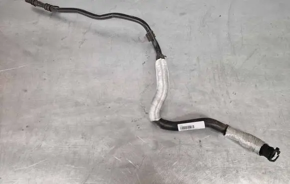 Volvo XC90 Engine coolant pipe/hose 31368149