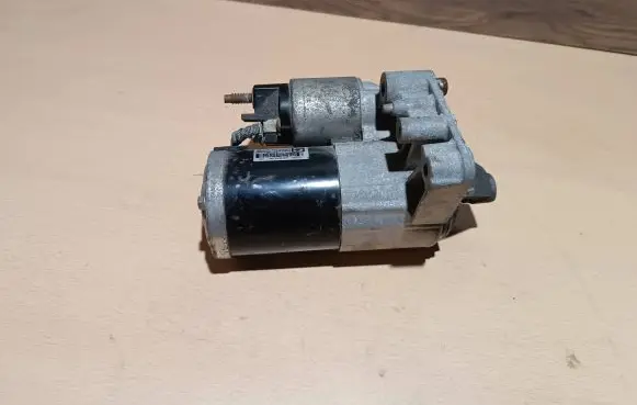Citroen C4 II Picasso Starter motor M000T22473 9801667780