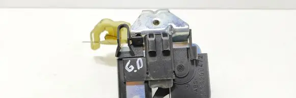Mercedes-Benz C W203 Seat back rest lock catch A2039200472