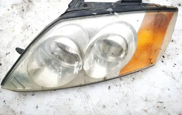 Hyundai Coupe Headlight/headlamp