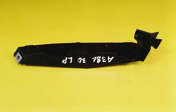 Audi A3 S3 8L Front bumper mounting bracket 8L0807183D
