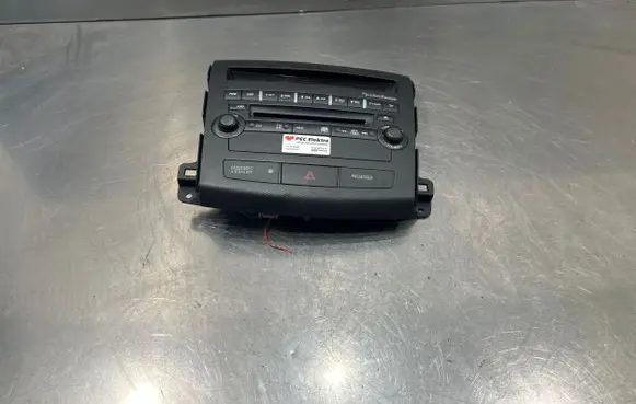 Head unit multimedia control