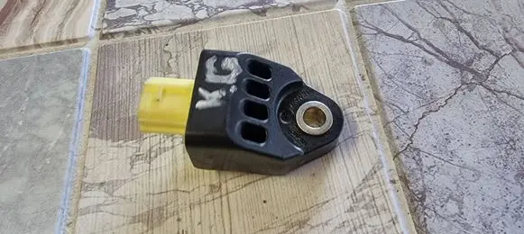 Subaru Forester SH Airbag deployment crash/impact sensor 98237FG000