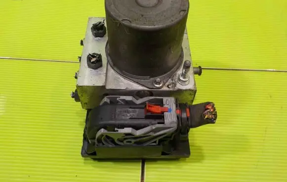 Audi A4 S4 B7 8E 8H ABS Pump 0265234336 LP449 8E061451