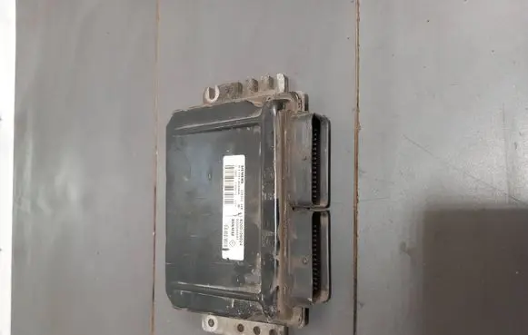 Renault Kangoo I Engine control unit/module S110130088B 8200044437 8200109024
