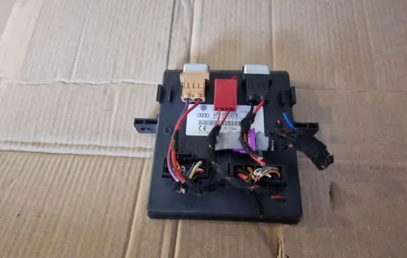 Audi A6 S6 C6 4F Comfort/convenience module 4F0907279