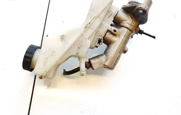 Master brake cylinder