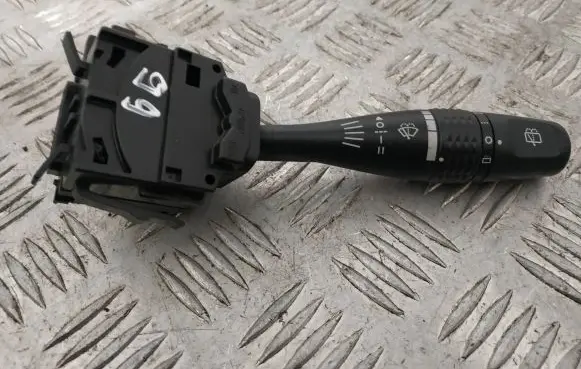 Mitsubishi Outlander Wiper speed switch 153