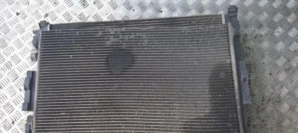 Renault Megane II Coolant radiator
