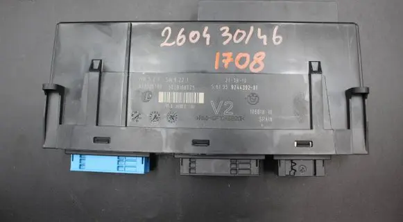 BMW 5 F10 F11 Comfort/convenience module 9244392 106818 GF10GB20
