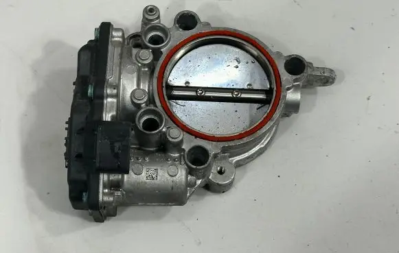 BMW X3 G01 Throttle valve 8601651