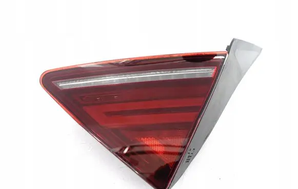 Audi A7 S7 4G Tailgate rear/tail lights 4G8945094H