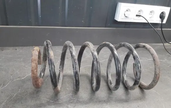 Volkswagen Golf III Front coil spring