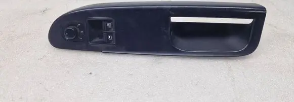 Volkswagen PASSAT B6 Front door window switch trim 3C1867171C