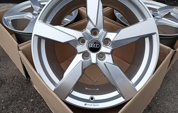 Audi TT TTS RS Mk3 8S R19 alloy rim 8S0601025AA