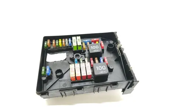Volkswagen Golf Plus Fuse module 1K0937125A