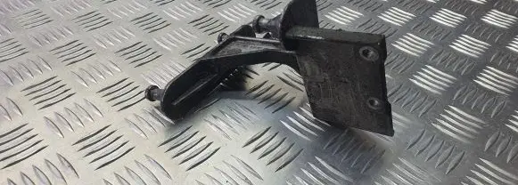 Mercedes-Benz C W203 ABS pump bracket A2034310240