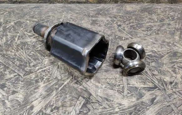 Land Rover Discovery 5 Driveshaft inner CV joint 