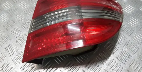 Mercedes-Benz B W245 Rear/tail lights A1698202664