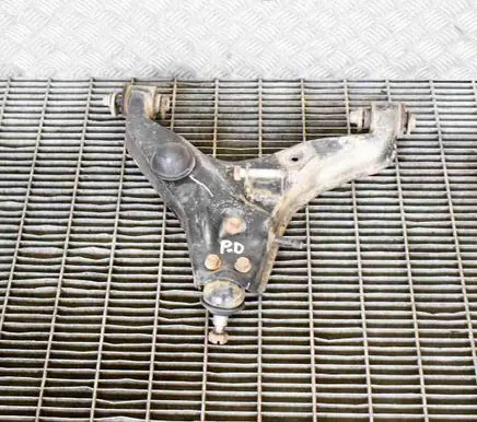 Mitsubishi L200 Front lower control arm/wishbone