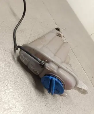 Audi A4 Allroad B8 Coolant expansion tank/reservoir 8K0121403C 8K0121403Q