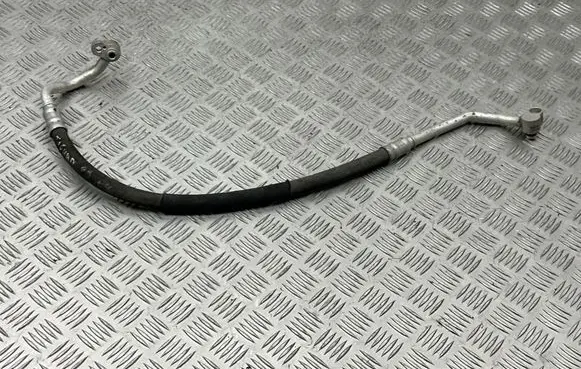 Volkswagen Tiguan Air conditioning (A/C) pipe/hose