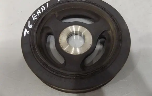 Peugeot 208 Crankshaft pulley