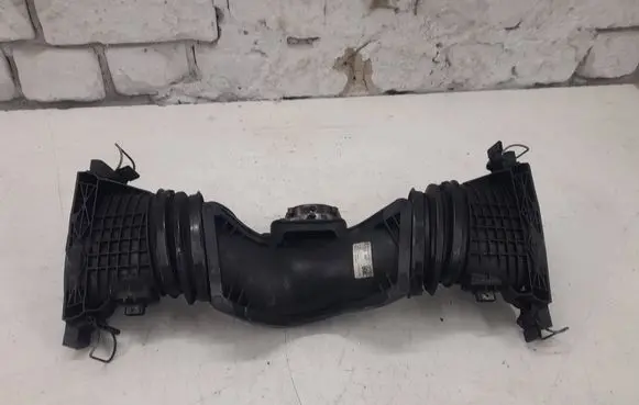 Mercedes-Benz E C207 W207 Turbo air intake inlet pipe/hose A6420900142 861200001