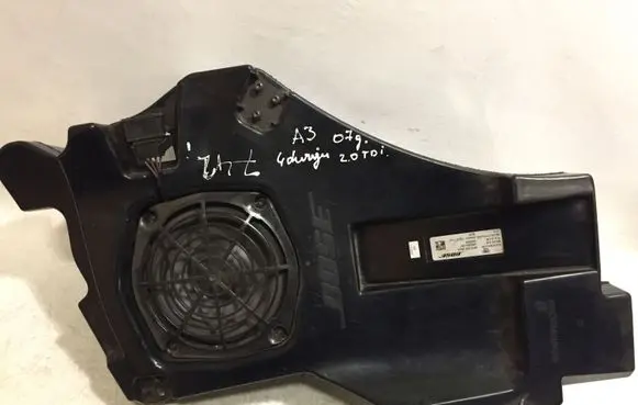 Audi A3 S3 8P Subwoofer speaker 8P4035382A