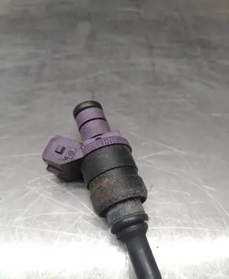 Mercedes-Benz C W203 Fuel injector 0000787249