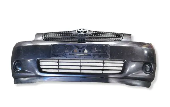 Toyota Corolla Verso E121 Front bumper 