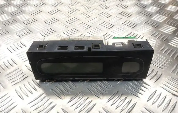 Renault Laguna II Screen/display/small screen P8200002604A