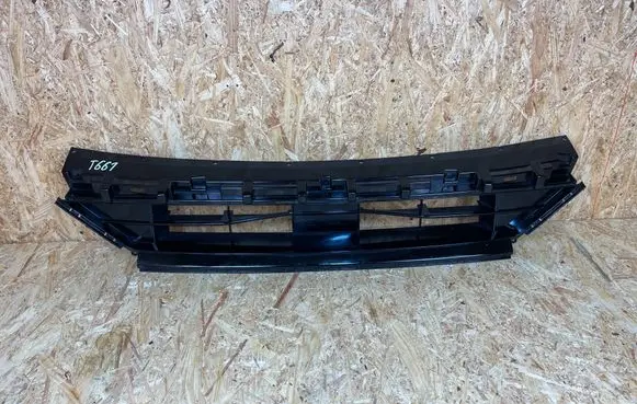 Front bumper lower grill