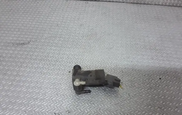 Volvo V70 Windscreen/windshield washer pump 1S7117K624