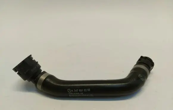 Mercedes-Benz CLA C118 X118 Engine coolant pipe/hose A2475010258