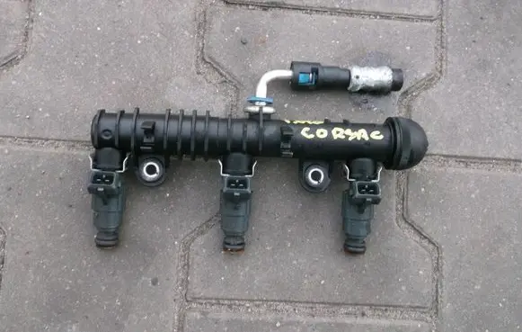 Opel Corsa C Fuel main line pipe LISTWAWTRYSKOWA