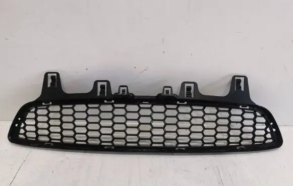 BMW M4 F82 F83 Front bumper lower grill 8054294 KM510304