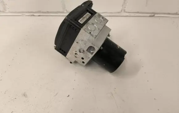 BMW 5 E60 E61 ABS Pump 0265960327 79210P0043