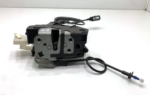 Ford Escape III Front door lock BF6AF21812AN